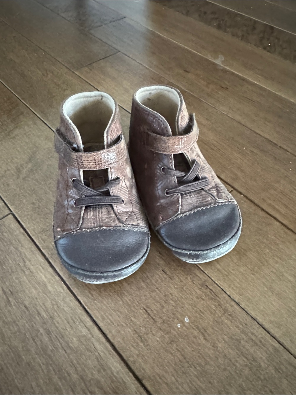UGG Brown Leather-Look Kids Walker Boots